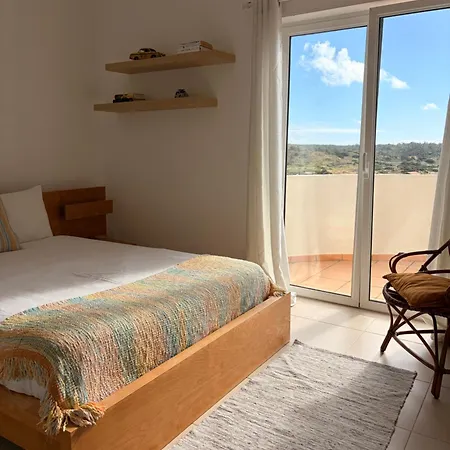 Casa De Na Carrapateira Feriehus *